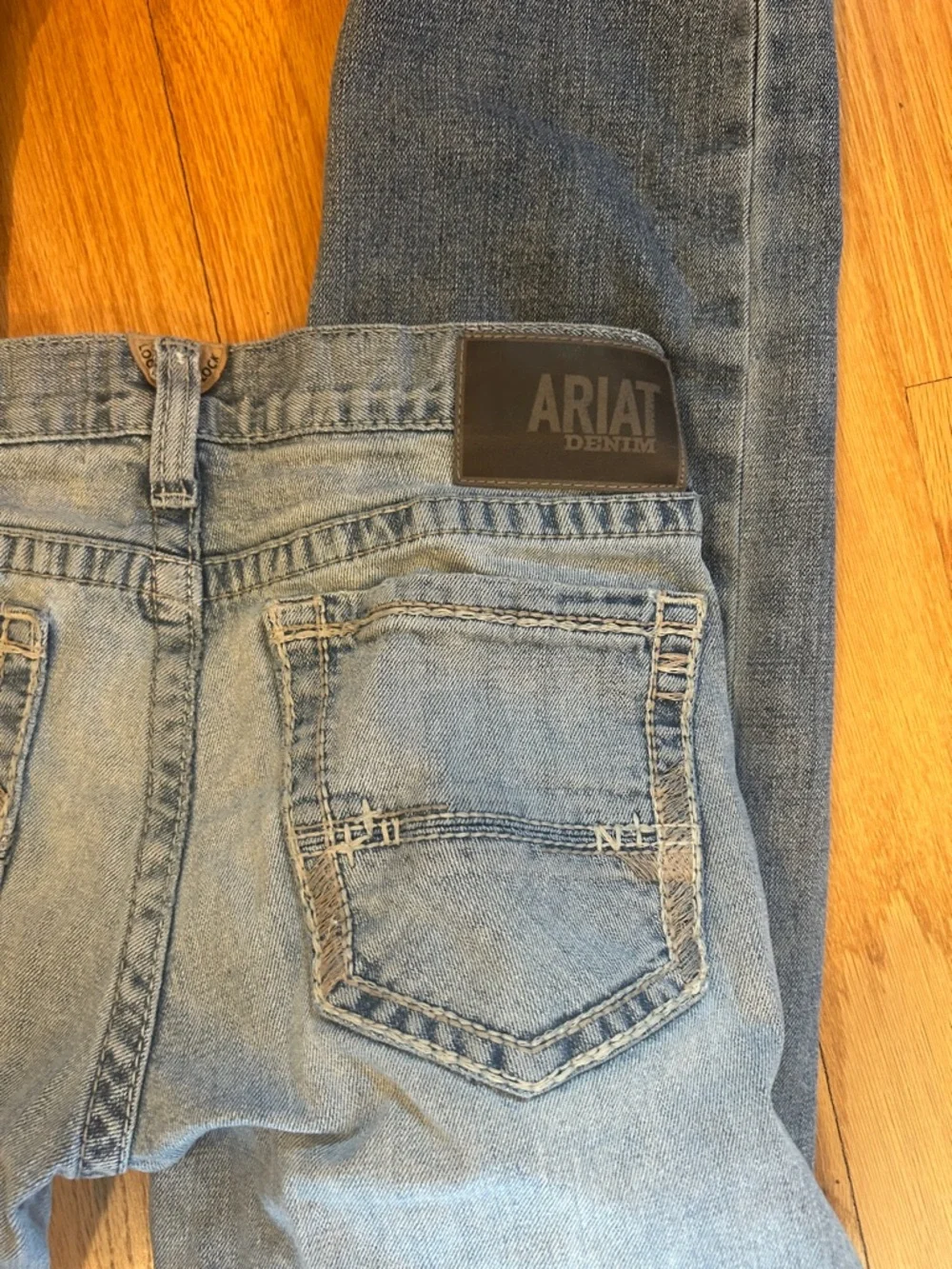 Ariat Men’s M7 Slim Straight-Leg Jeans - Picture 2 of 7